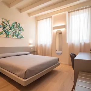 Maison Calcirelli , Verona Italien